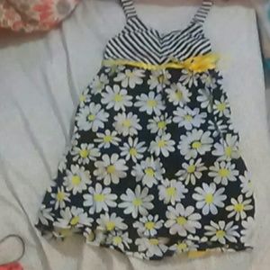 Girls dress